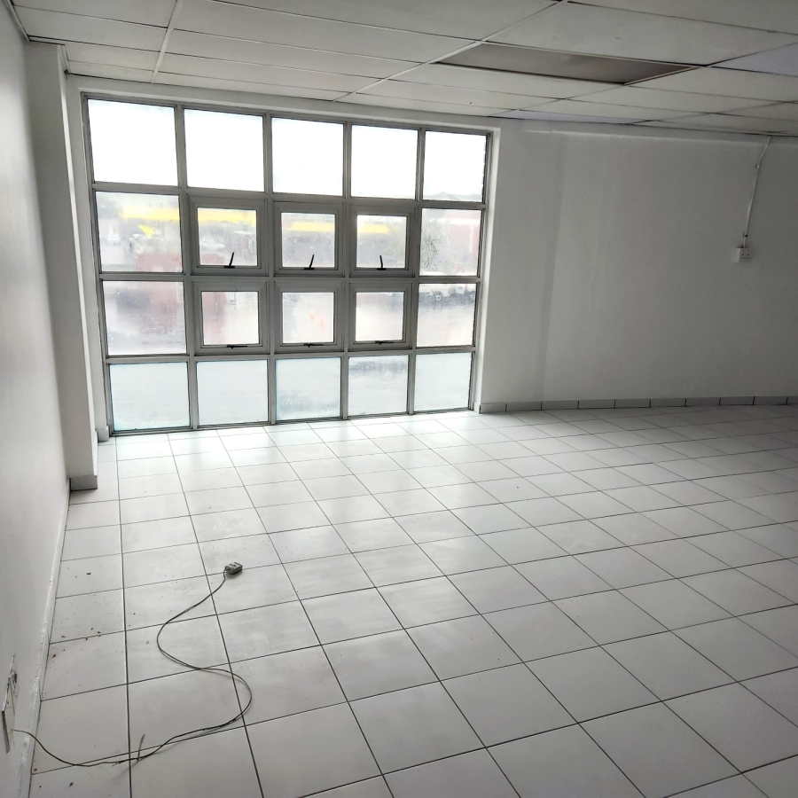 To Let commercial Property for Rent in Beaconvale Western Cape